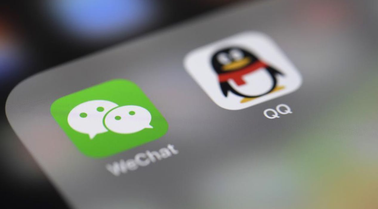 Are you wondering about the Chinese Chat App of choice? WeChat & QQ, together these are the Chinese chat apps that have the most dominant positions on the Chinese market.