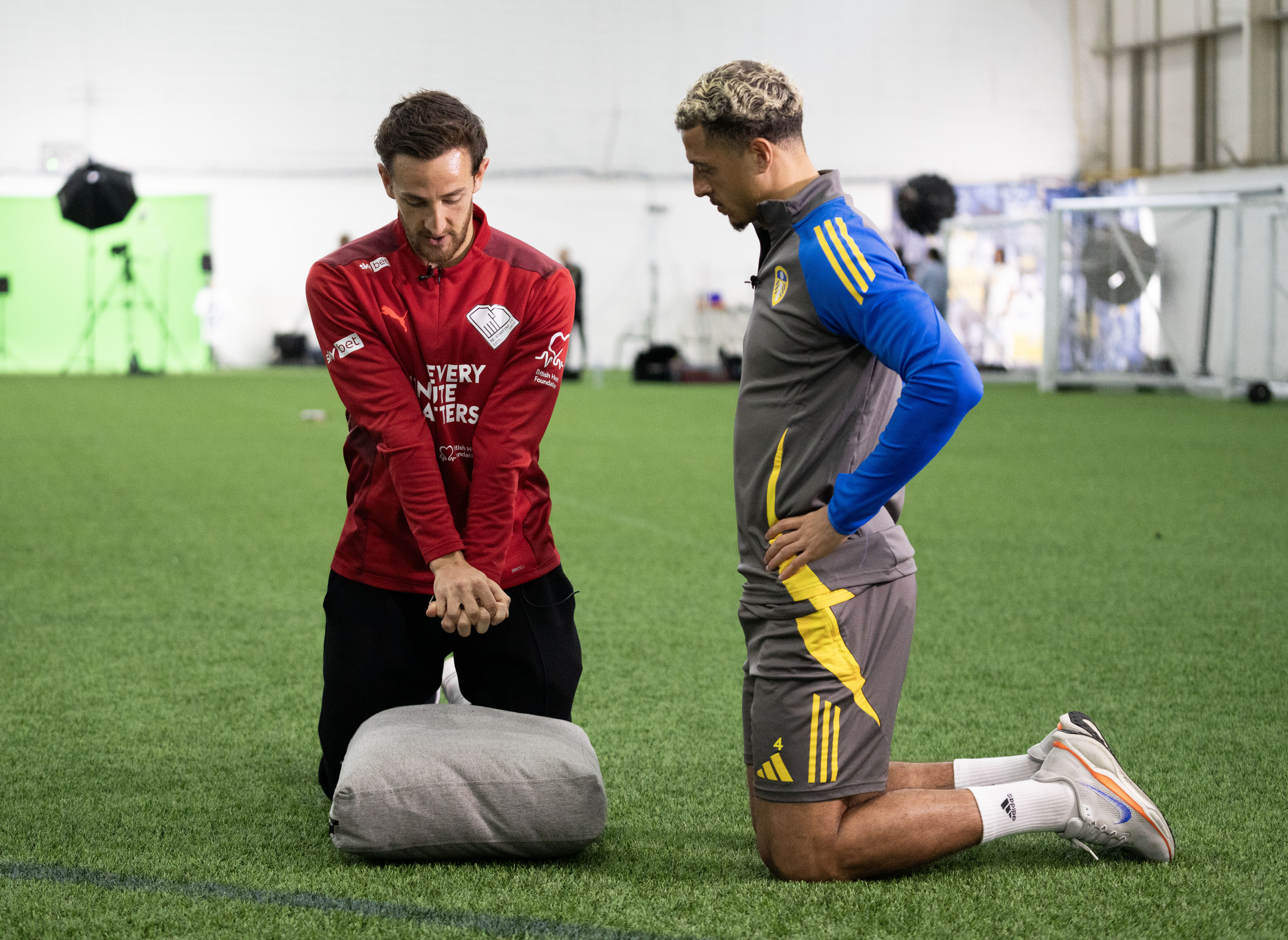 Leeds United show support for Every Minute Matters campaign Leeds United