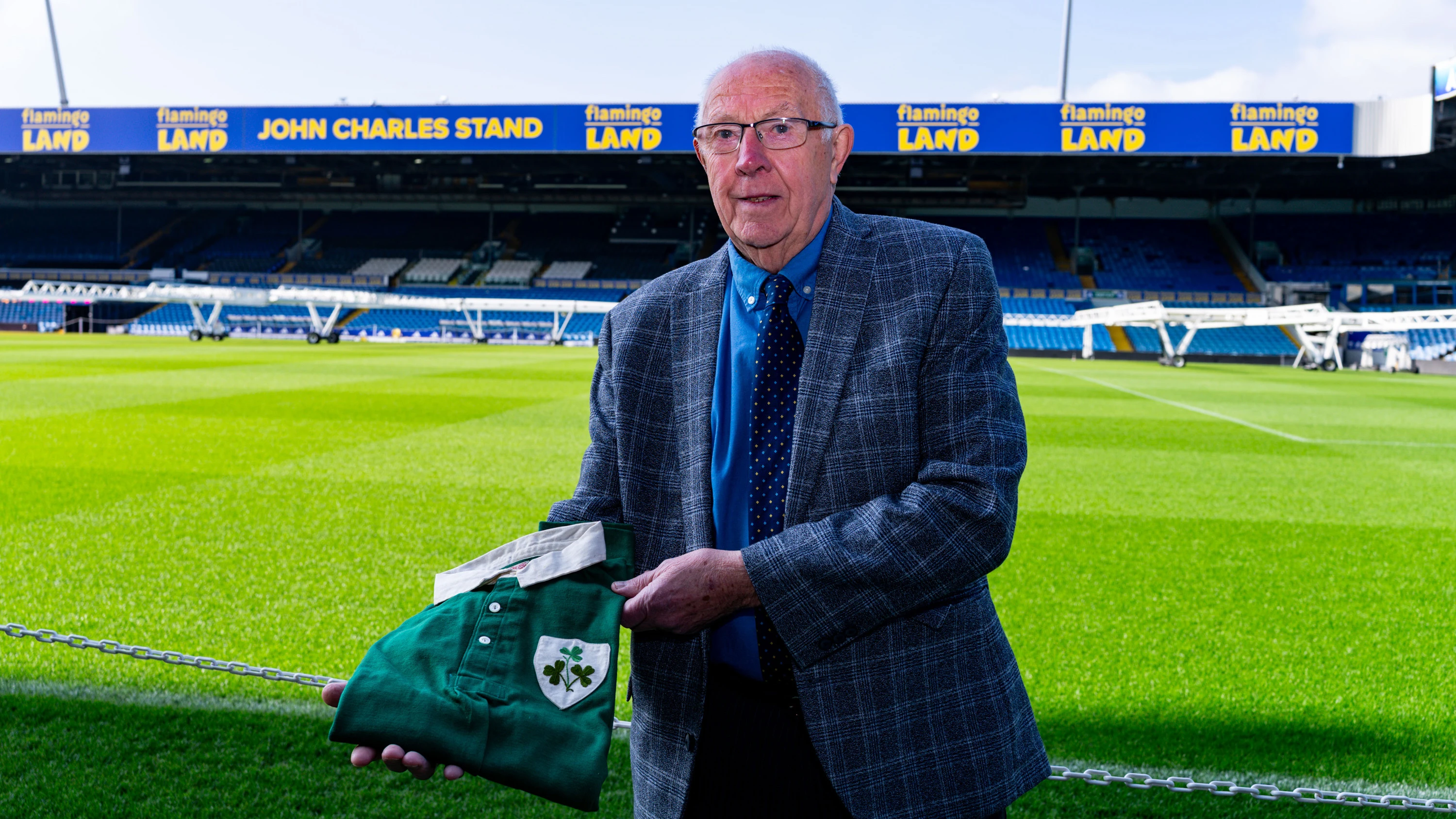Club receives historic Irish Free State shirt