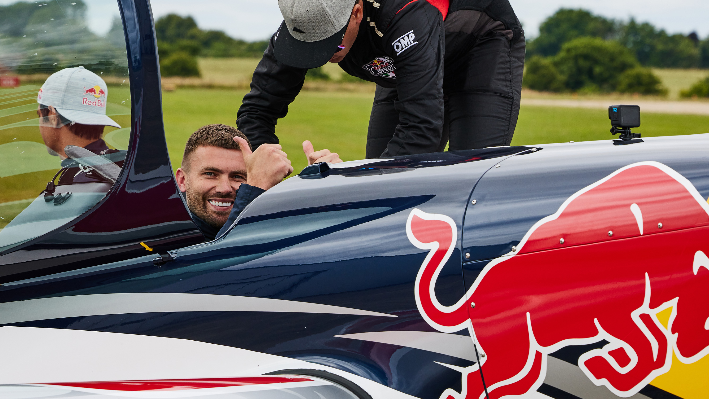 Stuart Dallas Plane 002