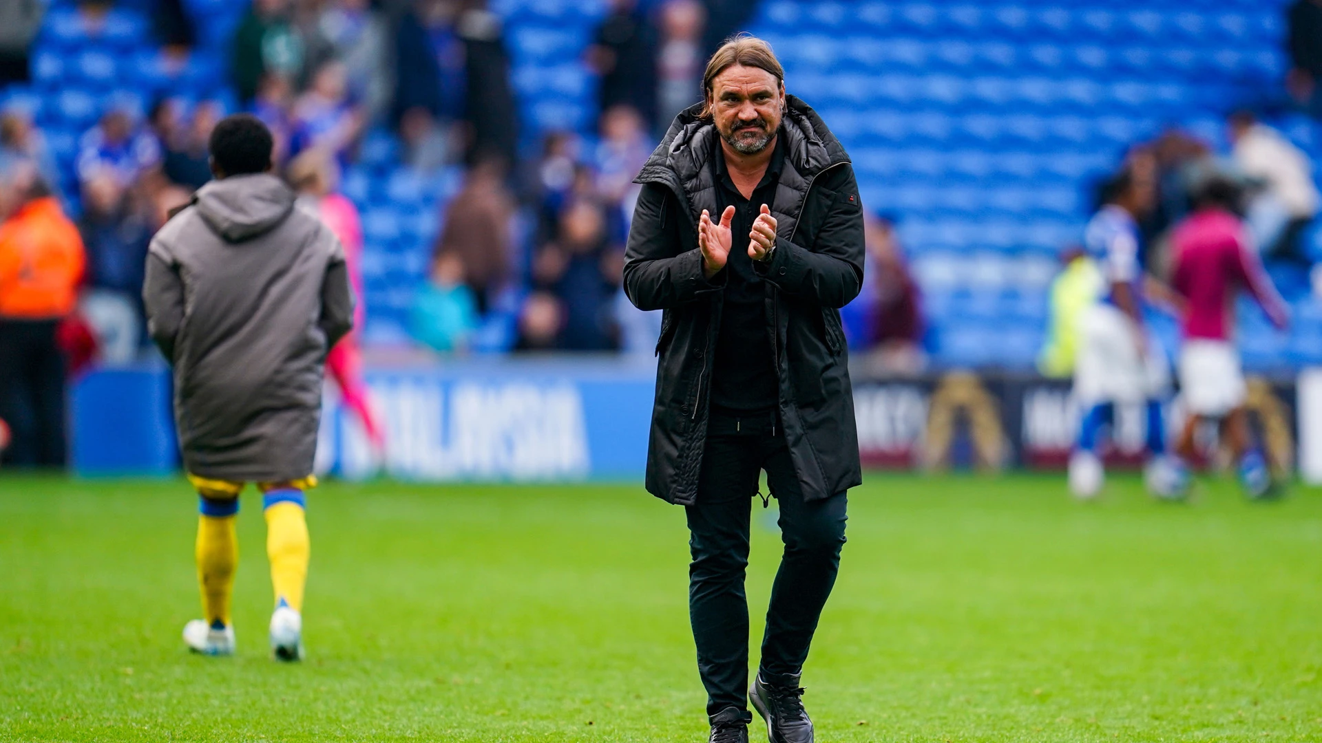 Daniel Farke claps fans at Cardiff