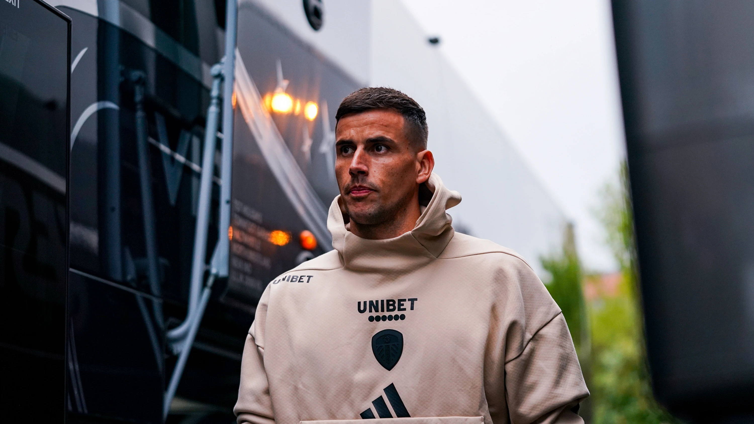 Karl Darlow at Kassam Stadium