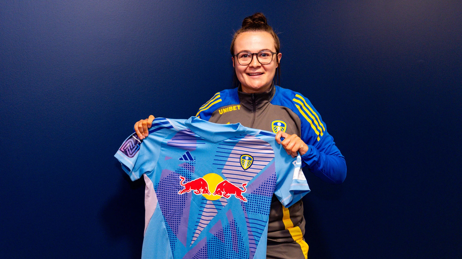 Charlotte Oates joins Leeds United Women