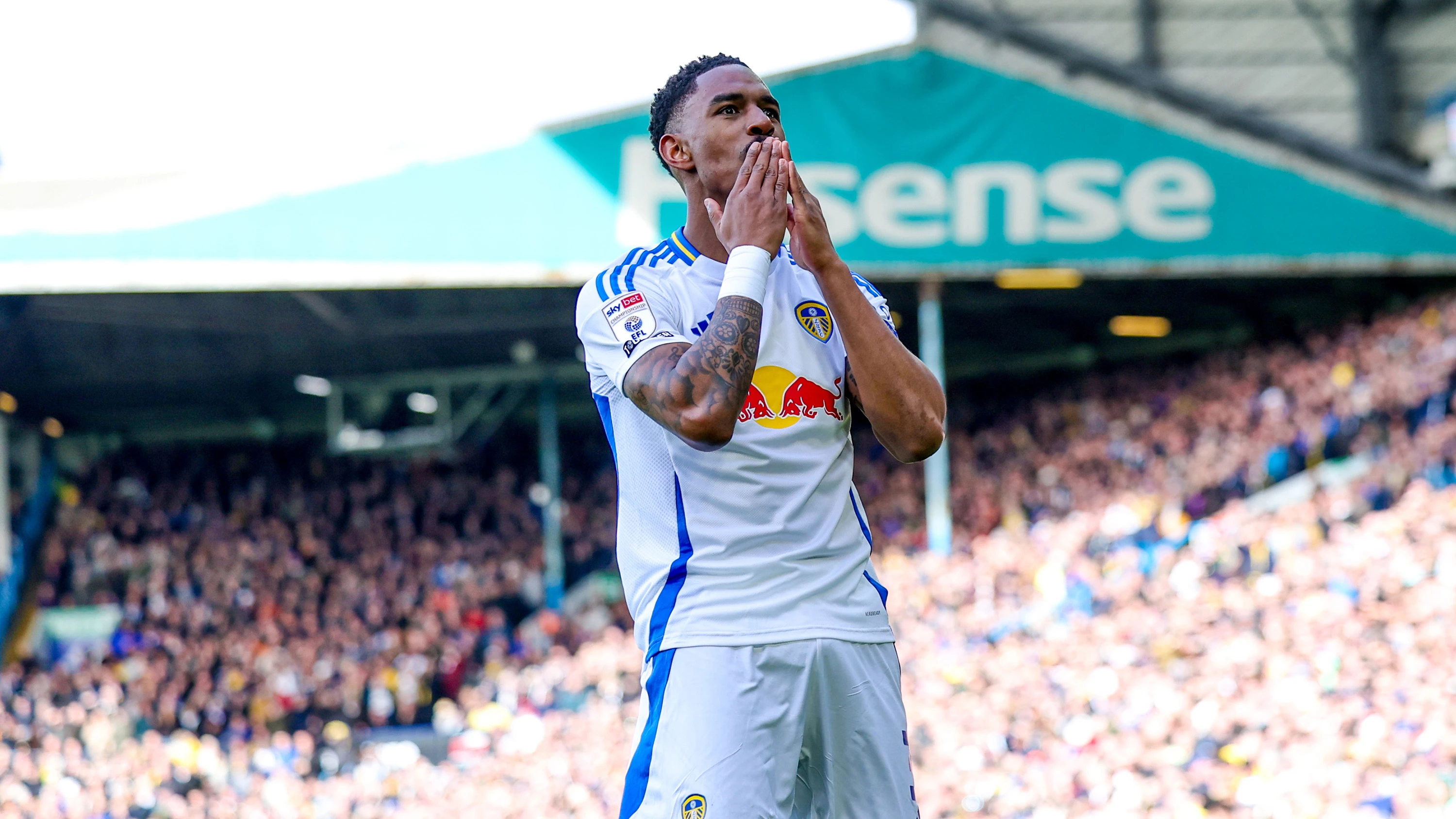 2023/24 Squad numbers announced - Leeds United
