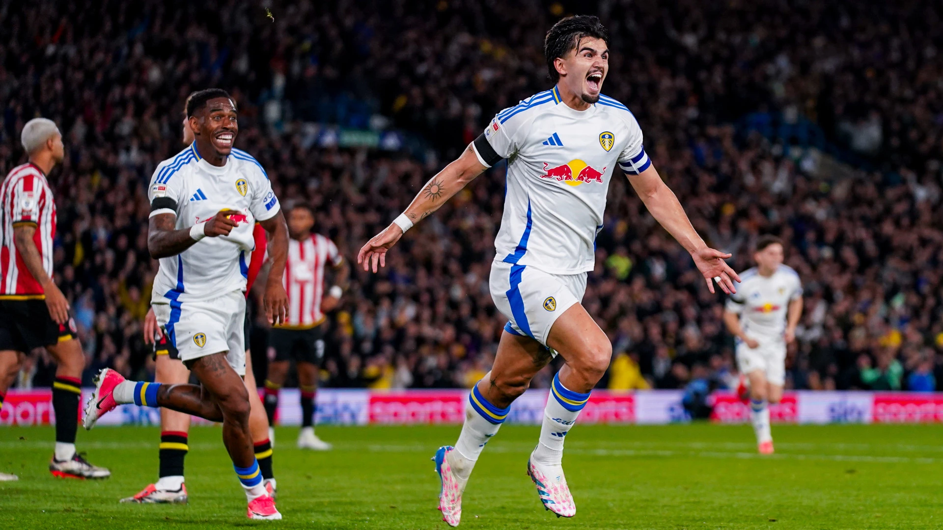 Pascal Struijk celebrates vs Sheff United