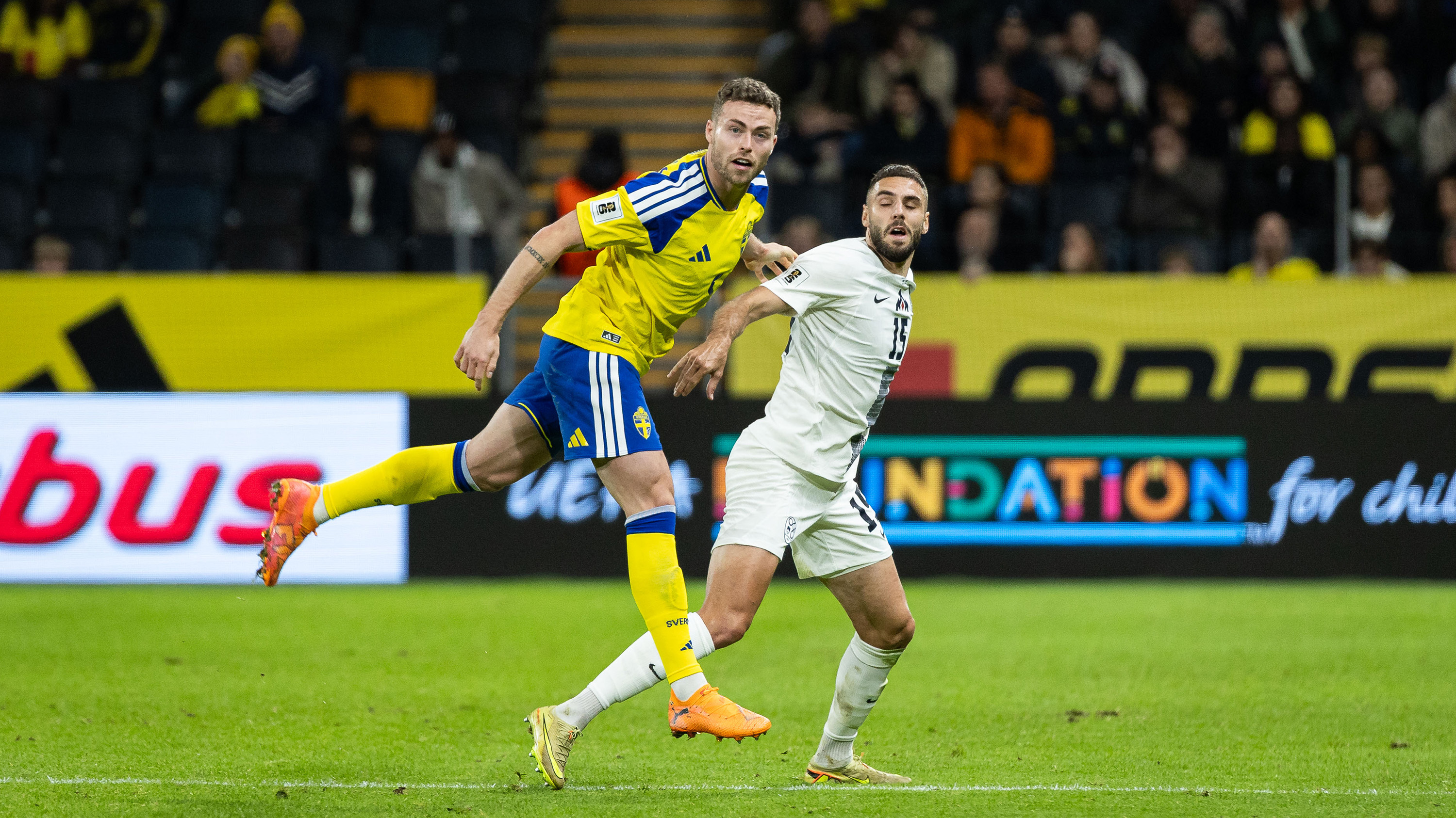 加布里埃尔·古德蒙德松，瑞典，斯洛文尼亚