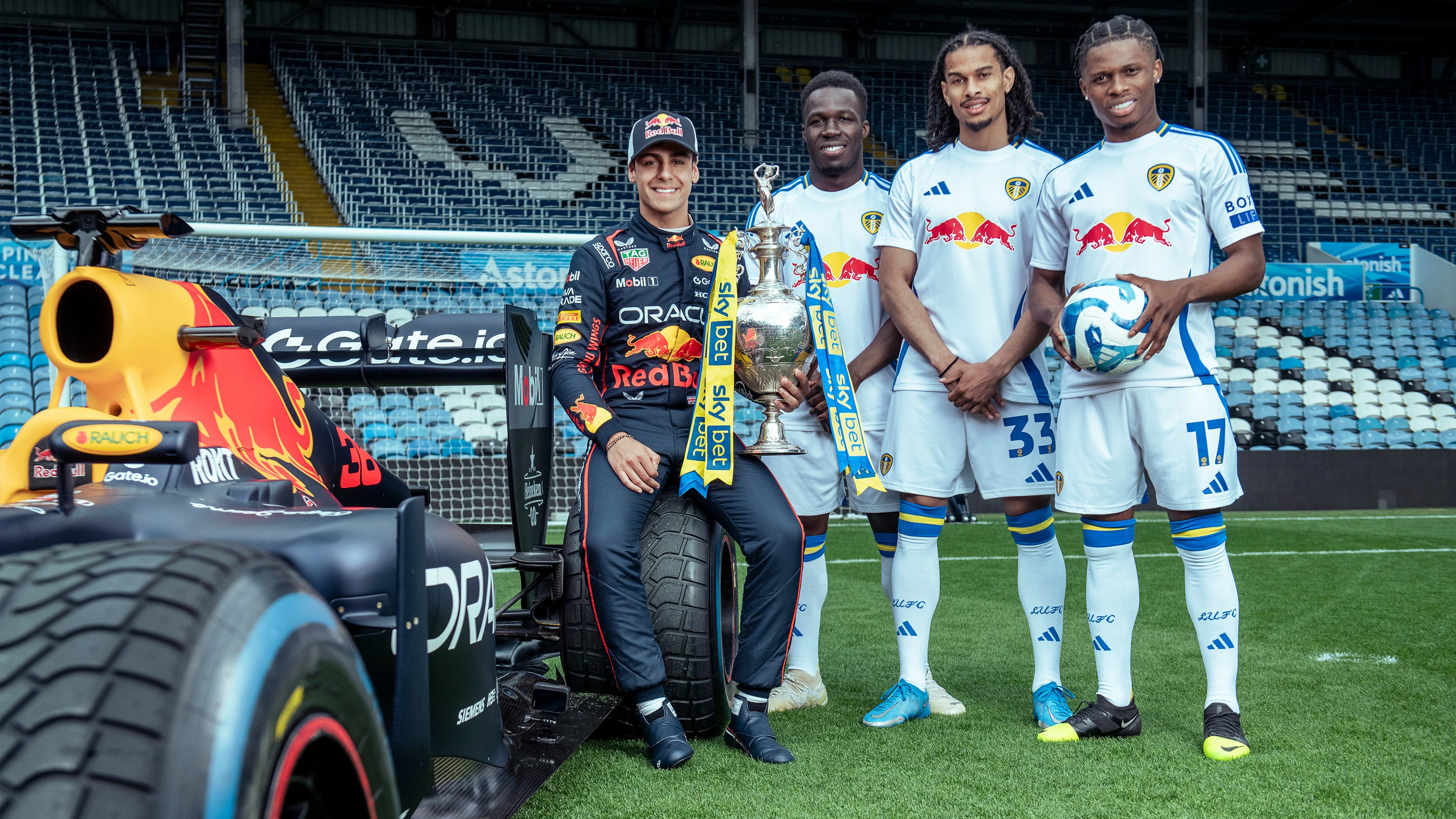 Leeds United players take on Oracle Red Bull Racing F1 car in drag race ...