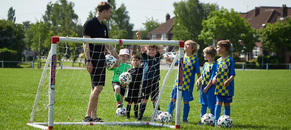 JD and Beeston Juniors banner 2.jpg
