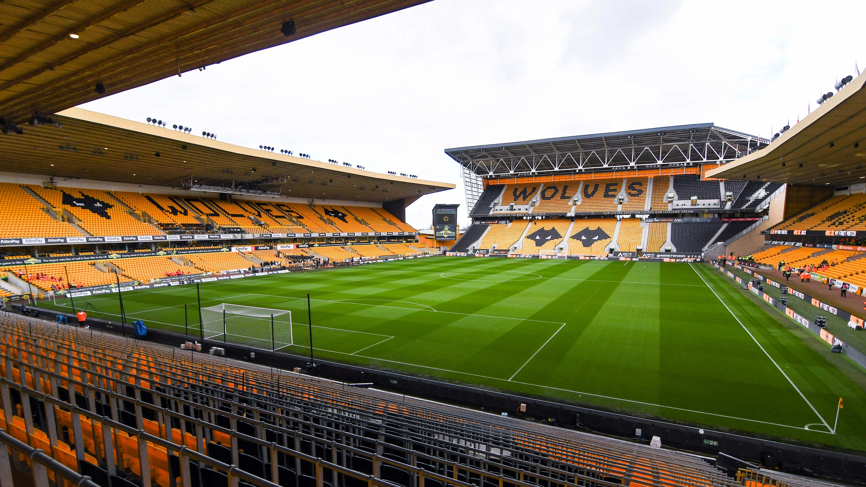 Molineux Wolves