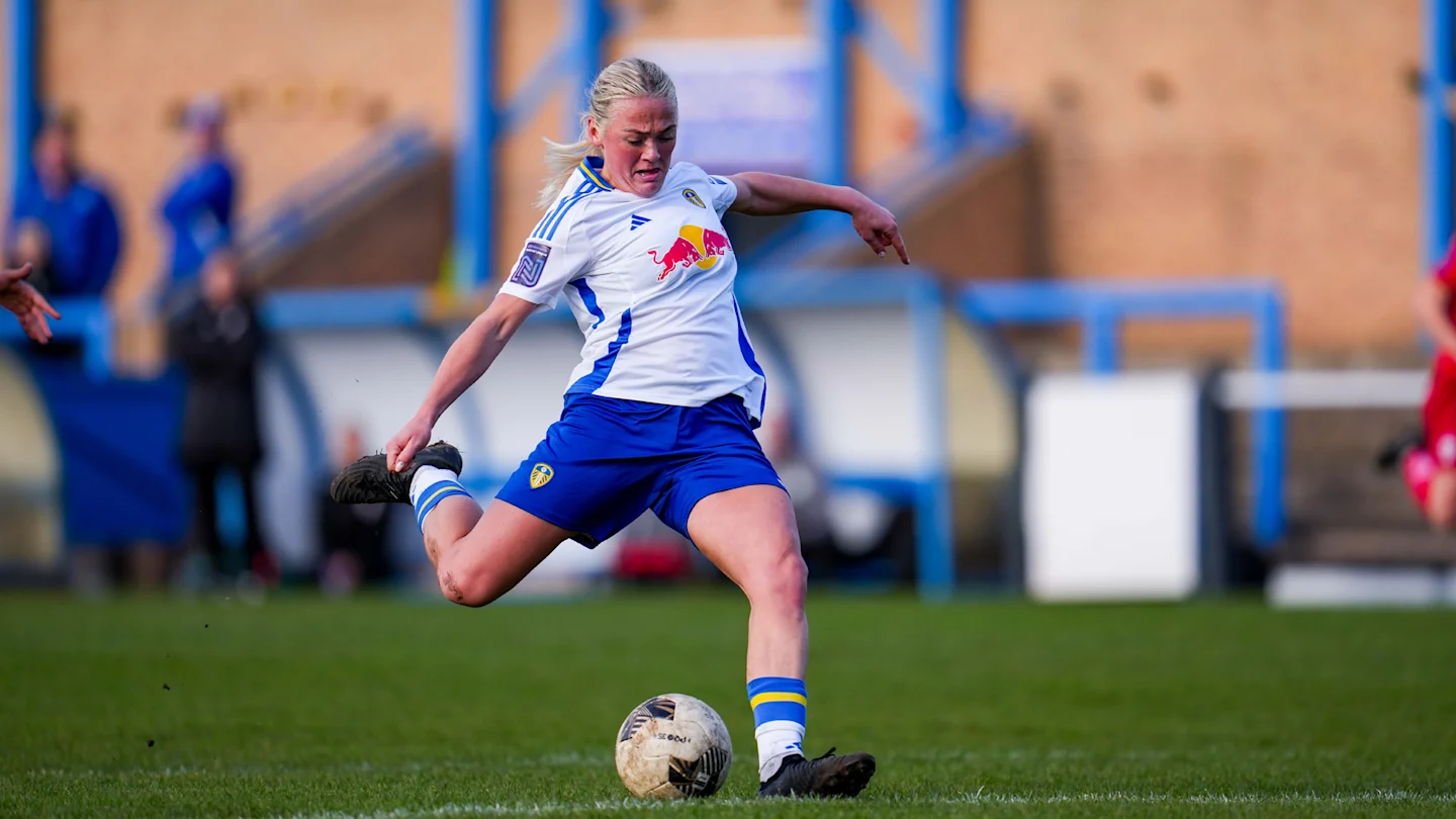 Amy Rix Leeds Getting to know: Harriet Jakeman - Leeds United