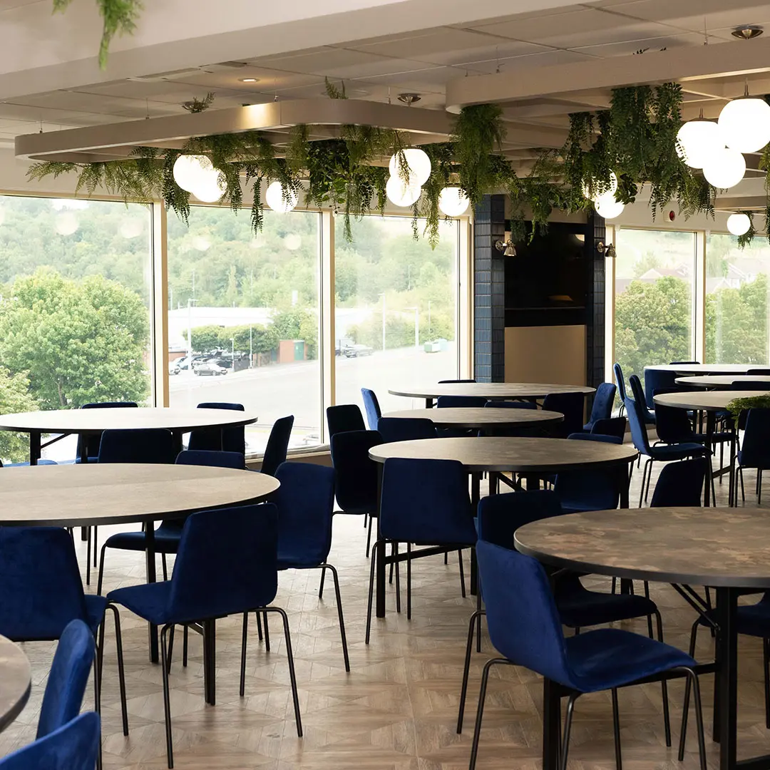 Gary Speed Suite Side Image