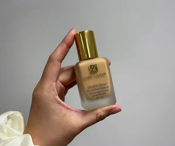 VIDEO: Double Wear Sheer vs Original | My Double Wear Foundation Review