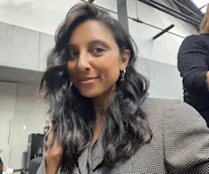 Beauty IQ Article - Exactly How to Get Salon-Worthy Waves Like a Professional Hair Stylist