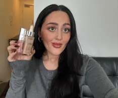 Beauty IQ Article - A Beauty Editor reviews L'Oreal Paris Plumping Lip Oil and Serum Foundation