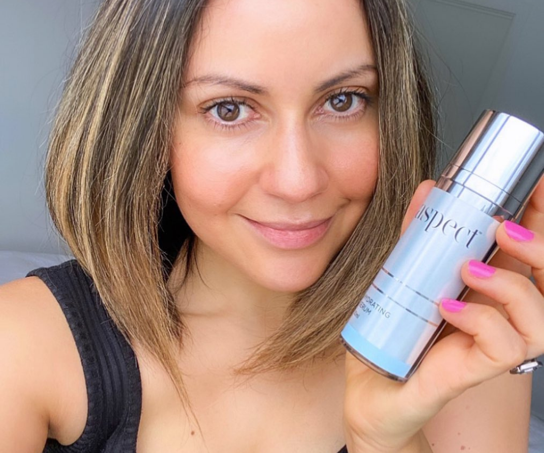 Exactly How a Dermal Therapist Does an At-Home Facial For Dull, Dehydrated Skin