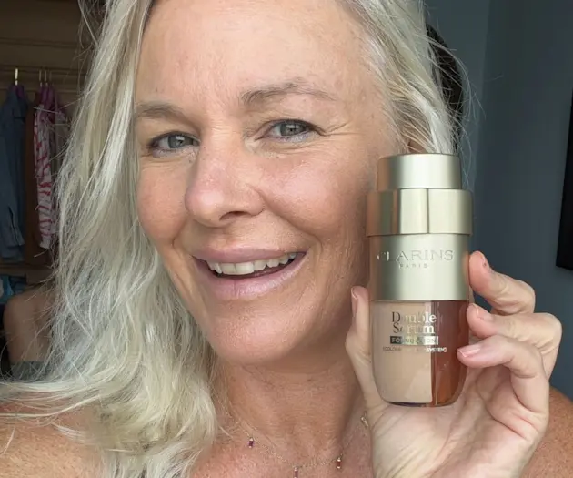 Clarins Double Serum Foundation Review: A Skincare-Foundation Hybrid with a Polished Satin Finish