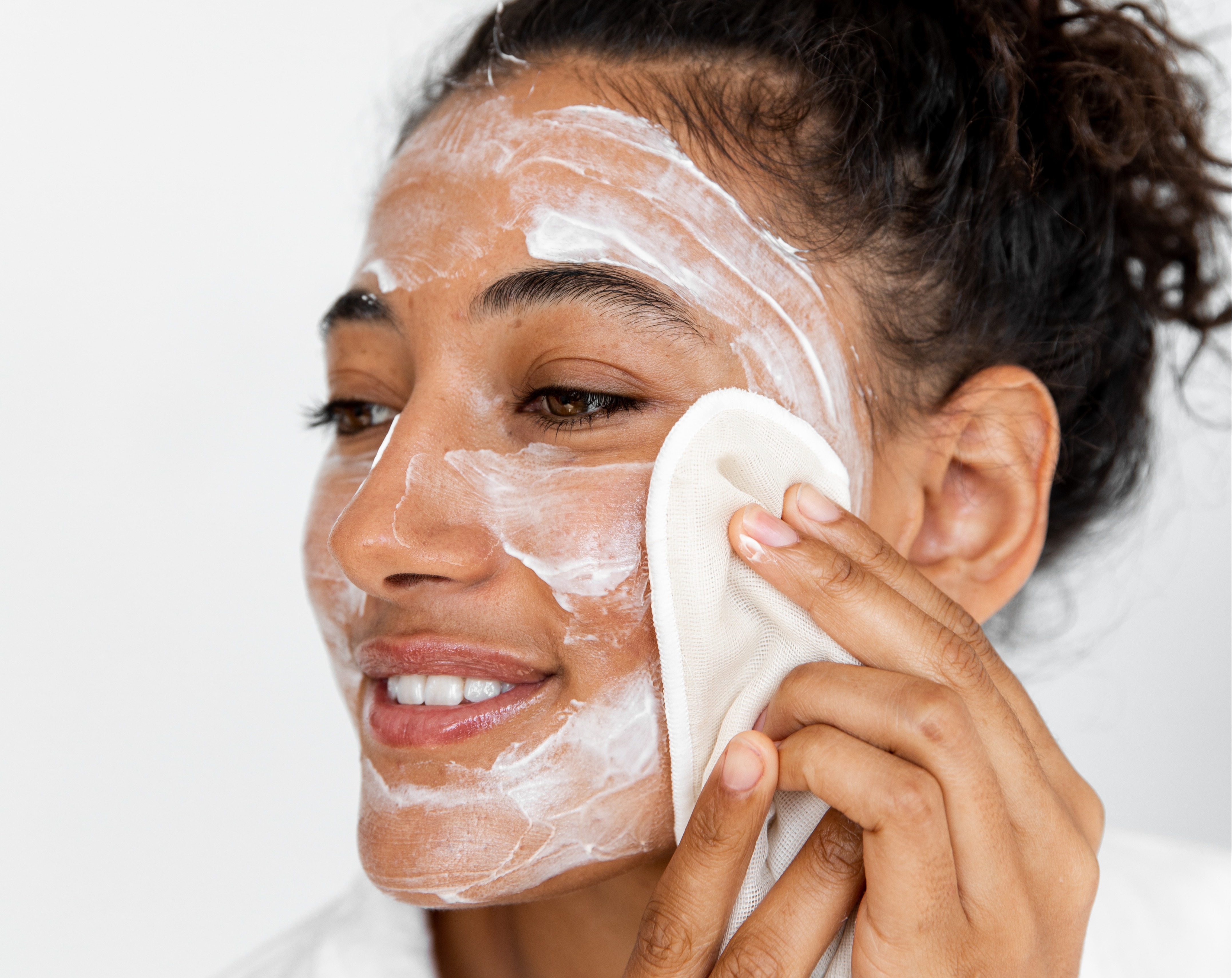 How To Choose A Cleanser Based On Your Skin Type