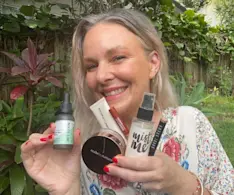 Beauty IQ Article - I’m an Over 40s Makeup Artist & These Are My Top Humidity-Proof Makeup Hacks