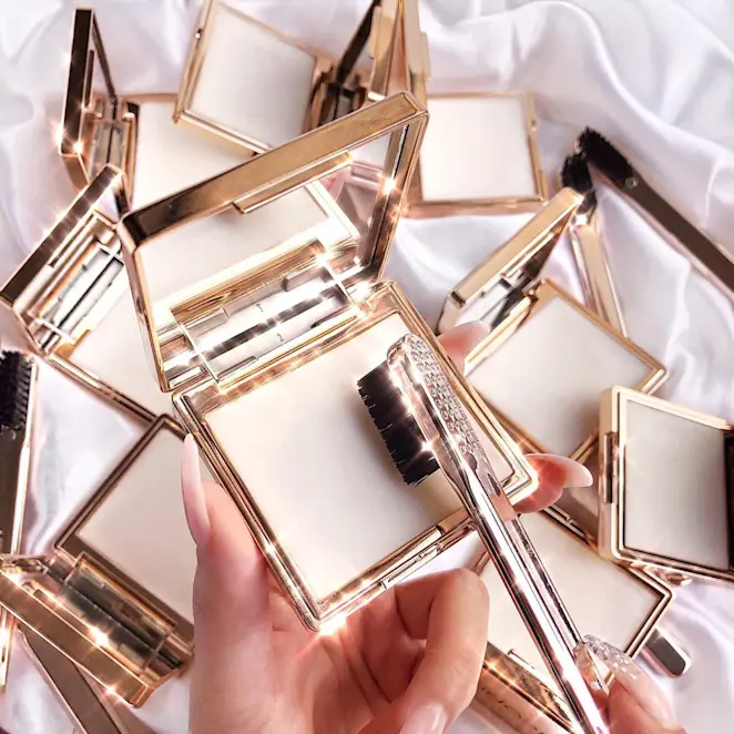 Dreaming Of Fluffy Brows? This Is How To Get 'Em