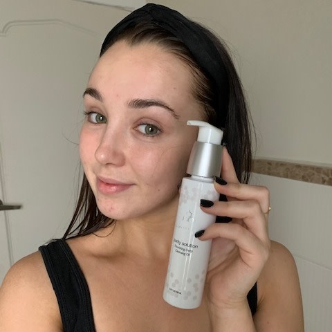 caitlin dry skin routine