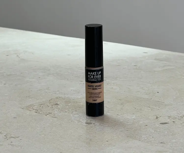 MAKE UP FOR EVER Matte Velvet Skin Concealer