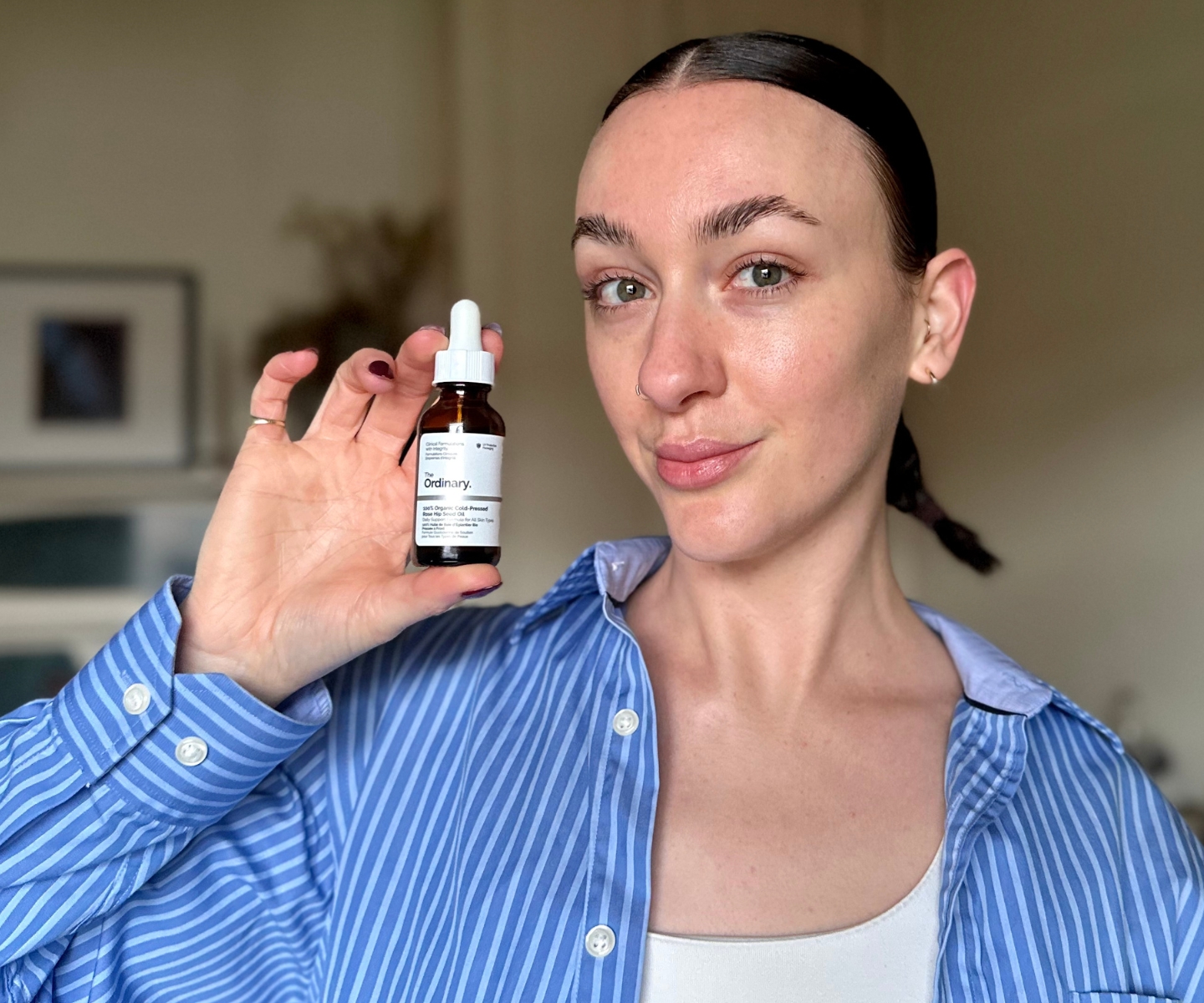 The Ordinary Cold-Pressed Rose Hip Oil Jas hero 2