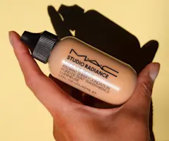 18 Life-Changing Foundation Hacks to Try Today for a Flawless Base, Every Time