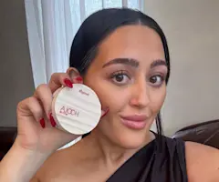 We Review The Cream Version of Benefit Cosmetics' Iconic Hoola Bronzer