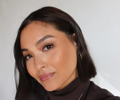 Beauty IQ Article - Don't Panic, But Benefit's Iconic Hoola Bronzer Now Comes in a Glow Version