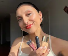 Beauty IQ Article - I’m a Beauty Writer & Here’s How I Get My Glowy ‘Going Out’ Makeup Look