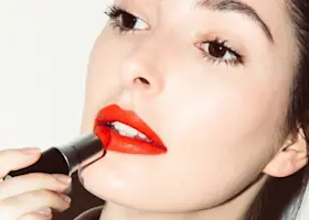 VIDEO: Top 10 Best M.A.C Products of All Time
