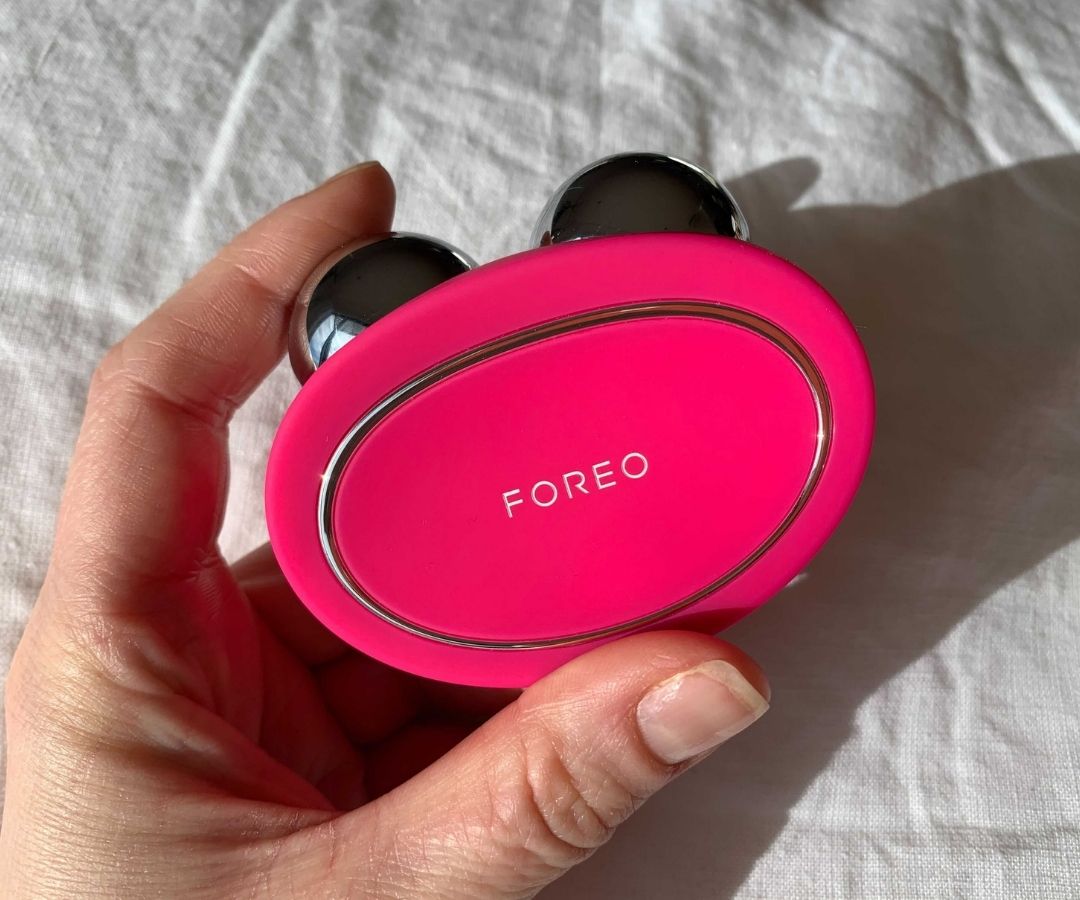 One Travel Writer Loves the Foreo Bear Mini Device