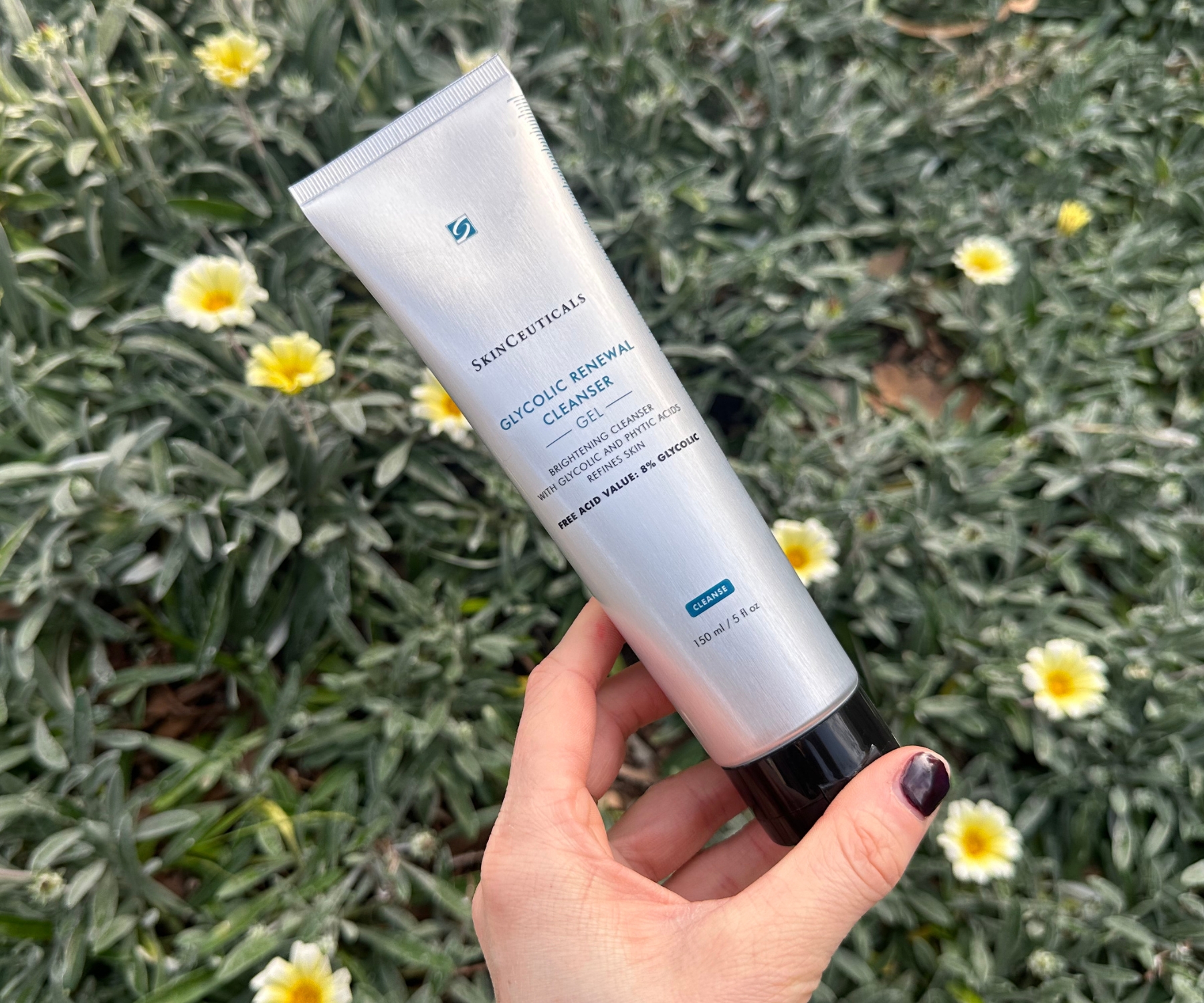 SkinCeuticals Glycolic Renewal Cleanser in-article