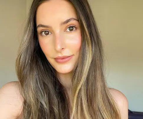 Beauty IQ Article - 6 AB Staff Share the Foolproof ‘No-Makeup Makeup’ Routine They Swear By