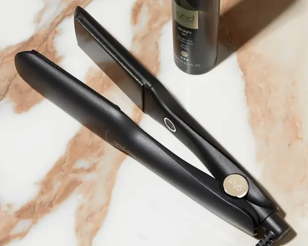 Here's How to Clean Your Hair Straightener