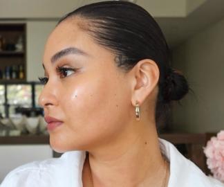 mac sheer radiance face and body foundation amelia