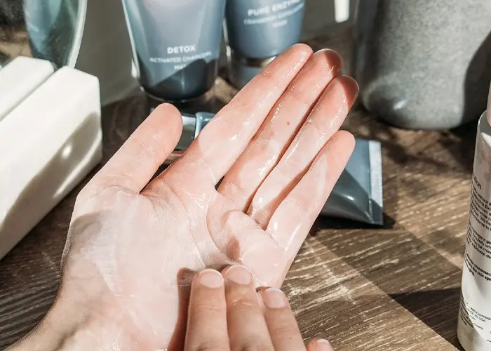 How to Treat Acne with Cosmedix