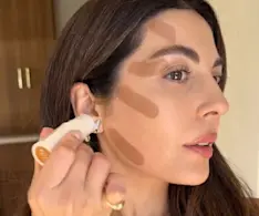 Beauty IQ Article - Bronzers 101: How To Pick The Best Formula, Where To Use It And Why 