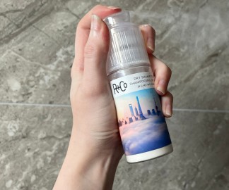 R+Co Skyline Dry Shampoo Powder in-article