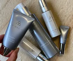 Top 5 best Cosmedix skincare products. The skincare brand used by celebrities like Hailey Bieber and Kim Kardashian