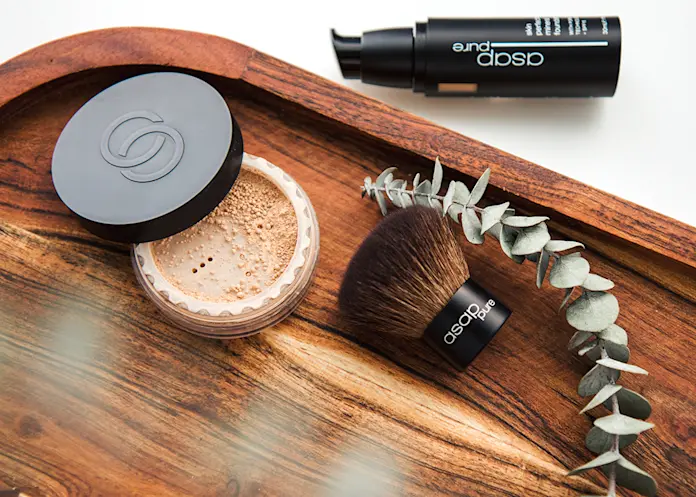 We've Picked Out Our 6 Best Liquid Mineral Foundation Formulas That Won't Disappoint