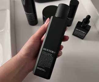 Hunter Lab cleansing oil in-article