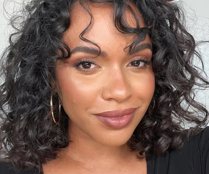 Beauty IQ Article - soft-glam-makeup