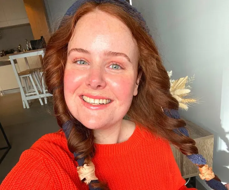 Do TikTok ‘Bathrobe Curls’ Actually Work? We Tried the Heatless Curls