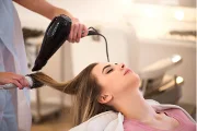 What's the Difference Between an Ionic Hairdryer and a Ceramic Hairdryer?