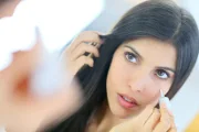 Should I Apply Concealer to Dark Circles Before or After Foundation?
