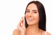 Beauty IQ Article - Should I Use a Concealer or a Corrector? What's the Difference?