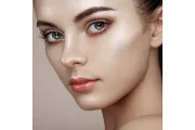 How to Highlight and Contour With Concealer