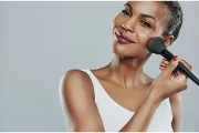 What's the Best Way to Apply Pressed Powder? - Adore Beauty