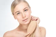 How Can I Prevent Frizz When I Comb My Hair?